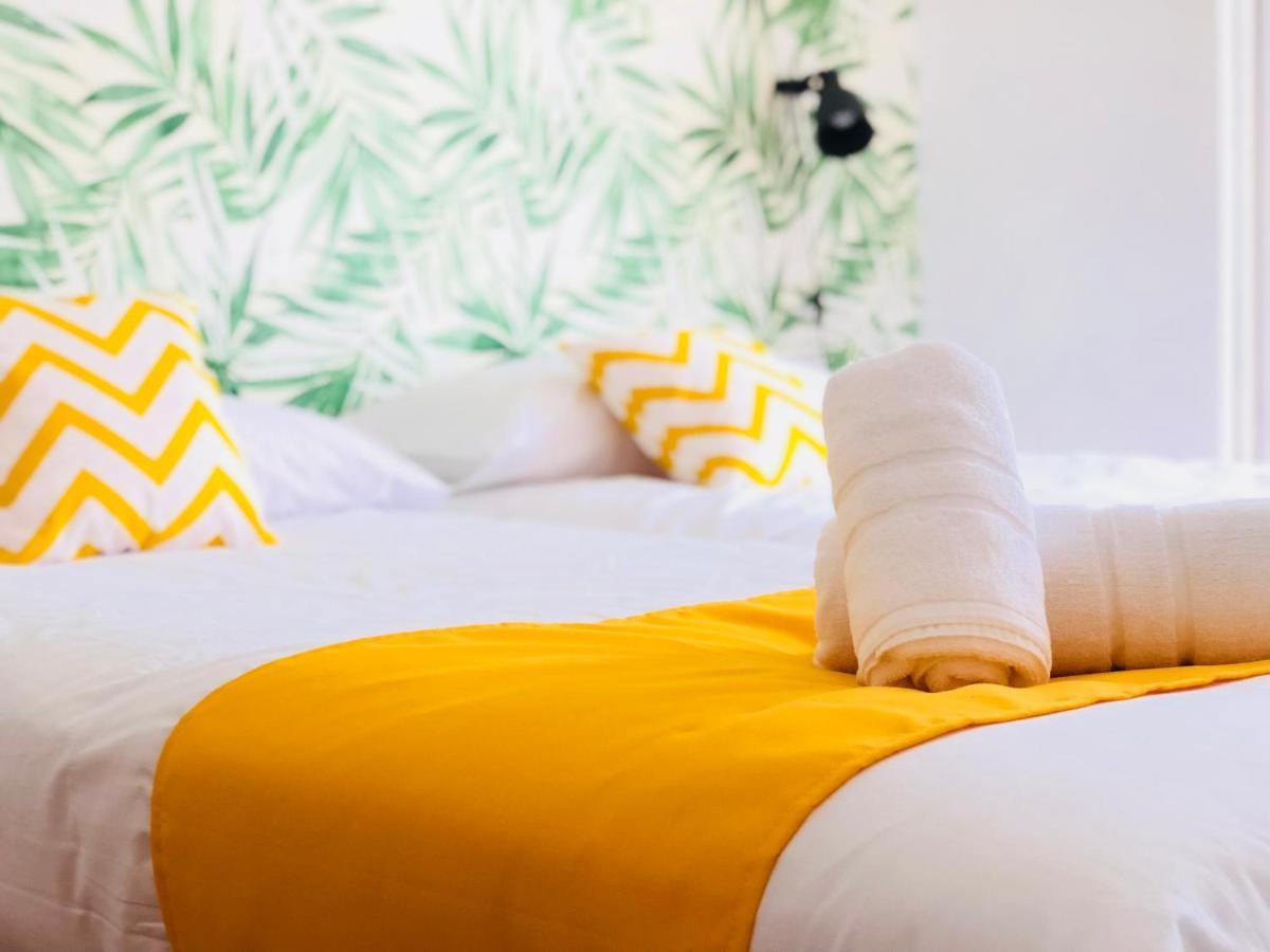 Nanit Rooms Ibiza Hostal Santa Eularia des Riu Zewnętrze zdjęcie