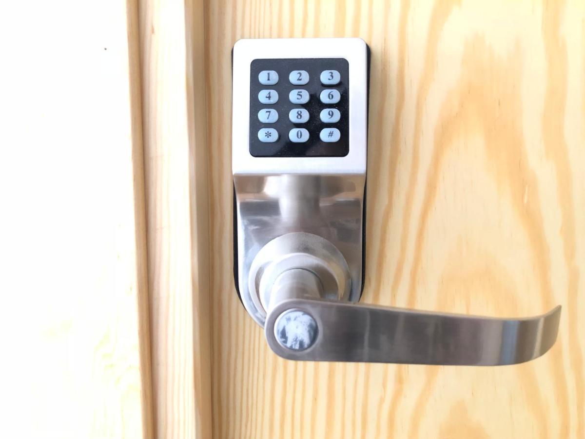 Nanit Rooms Ibiza Hostal Santa Eularia des Riu Zewnętrze zdjęcie