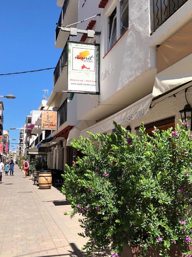 Nanit Rooms Ibiza Hostal Santa Eularia des Riu Zewnętrze zdjęcie